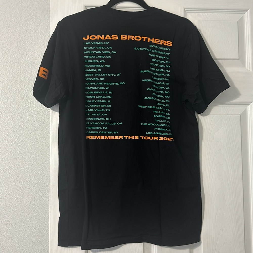 Jonas Brothers Remember This Concert Tee - Picture 2 of 3